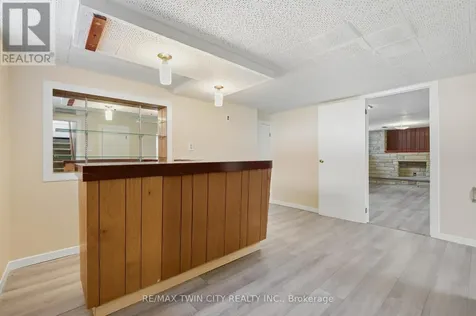58 Lowrey Avenue South Cambridge ON N1R 4Z6