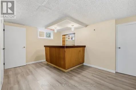 58 Lowrey Avenue South Cambridge ON N1R 4Z6