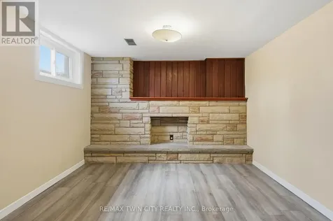 58 Lowrey Avenue South Cambridge ON N1R 4Z6