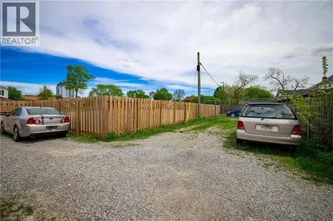 5060 Victoria Avenue Niagara Falls ON L2G 3S4