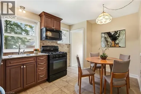 58 Lowrey Avenue South Cambridge ON N1R 4Z6