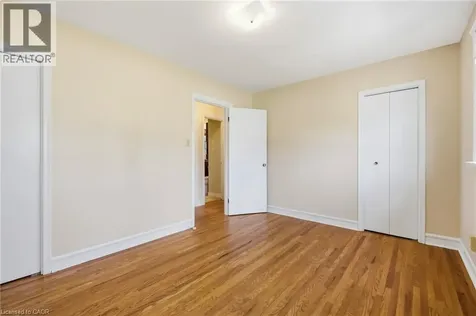 58 Lowrey Avenue South Cambridge ON N1R 4Z6