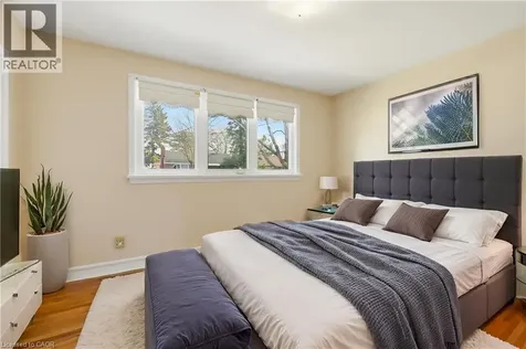 58 Lowrey Avenue South Cambridge ON N1R 4Z6