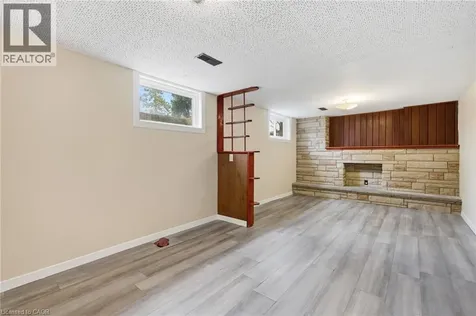 58 Lowrey Avenue South Cambridge ON N1R 4Z6