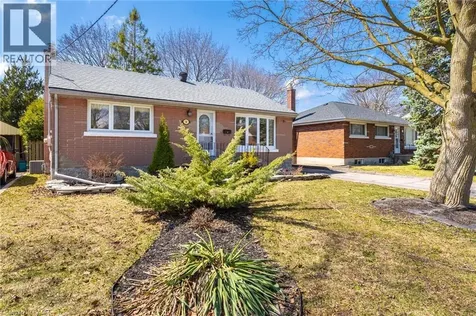 58 Lowrey Avenue South Cambridge ON N1R 4Z6