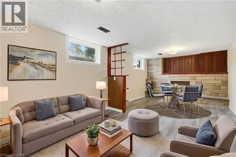 58 Lowrey Avenue South Cambridge ON N1R 4Z6