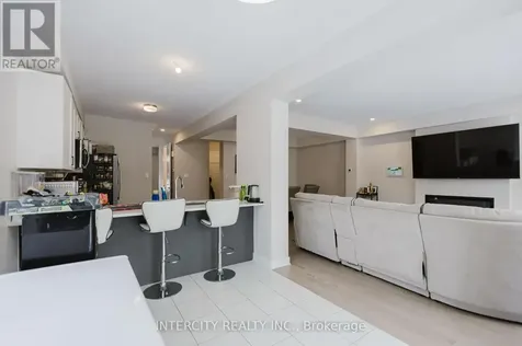 124 Hackamore Crescent Ottawa ON K0A 2Z0