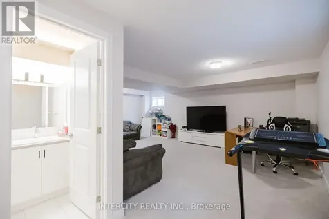 124 Hackamore Crescent Ottawa ON K0A 2Z0