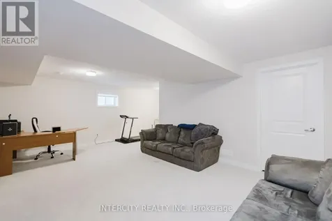 124 Hackamore Crescent Ottawa ON K0A 2Z0
