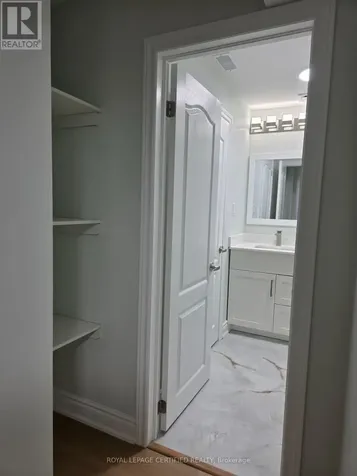 367 Equestrian Way Cambridge ON N3E 0C1