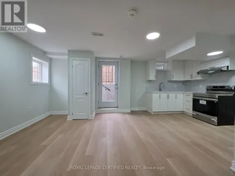 367 Equestrian Way Cambridge ON N3E 0C1