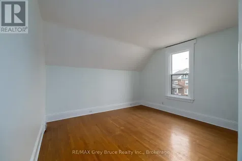902 2nd Avenue West Owen Sound ON N4K 4M7