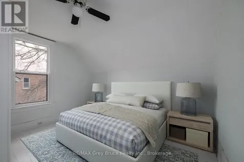 902 2nd Avenue West Owen Sound ON N4K 4M7