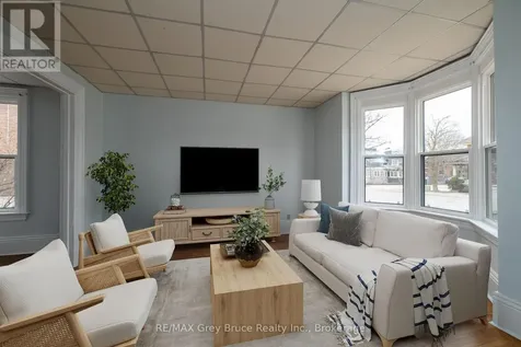902 2nd Avenue West Owen Sound ON N4K 4M7