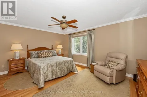 6586 Morningview Street Ottawa ON K1C 6N9