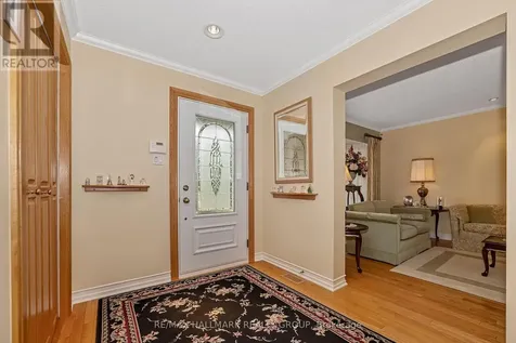 6586 Morningview Street Ottawa ON K1C 6N9