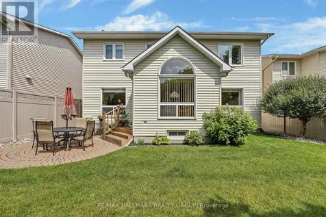6586 Morningview Street Ottawa ON K1C 6N9