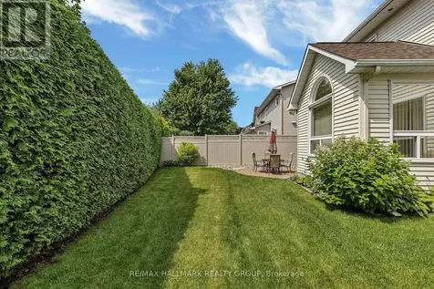 6586 Morningview Street Ottawa ON K1C 6N9