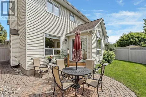 6586 Morningview Street Ottawa ON K1C 6N9