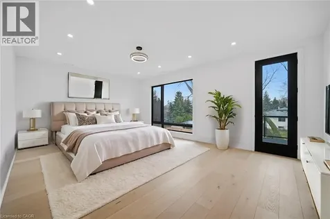2556 Glengarry Road Mississauga ON L5C 1Y3
