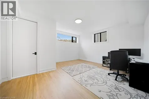 2556 Glengarry Road Mississauga ON L5C 1Y3