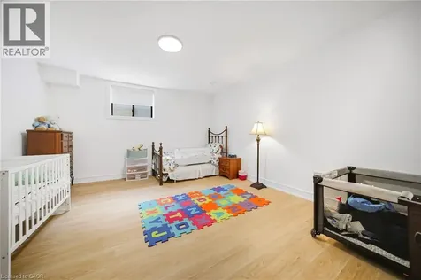 2556 Glengarry Road Mississauga ON L5C 1Y3