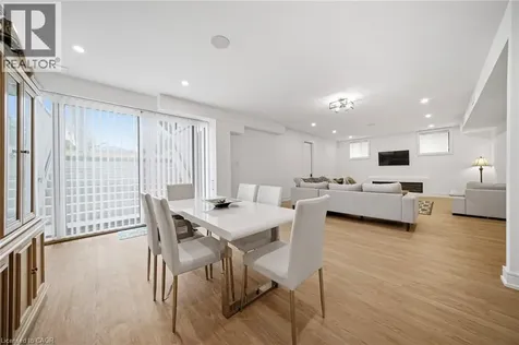 2556 Glengarry Road Mississauga ON L5C 1Y3