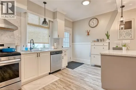 37 Cliff Avenue Hamilton ON L8V 2S1