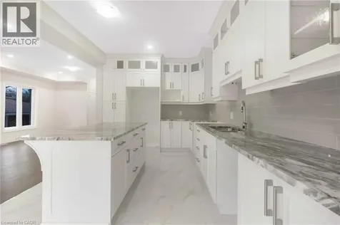 3 Mentino Crescent Hamilton ON L8W 1C7