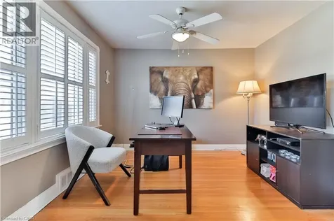 65 Craigmore Crescent North York ON M2N 2Y6
