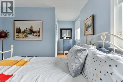 65 Craigmore Crescent North York ON M2N 2Y6