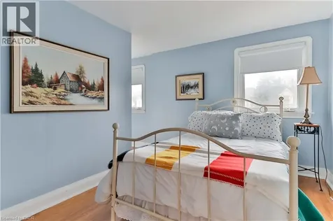 65 Craigmore Crescent North York ON M2N 2Y6