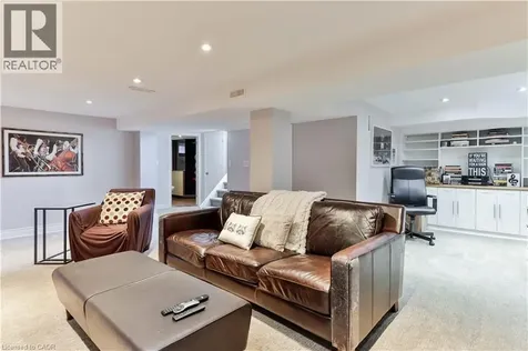 65 Craigmore Crescent North York ON M2N 2Y6