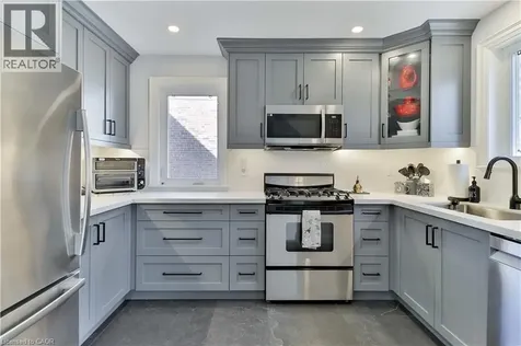 65 Craigmore Crescent North York ON M2N 2Y6