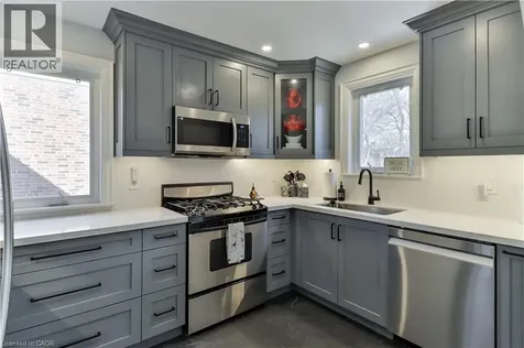 65 Craigmore Crescent North York ON M2N 2Y6