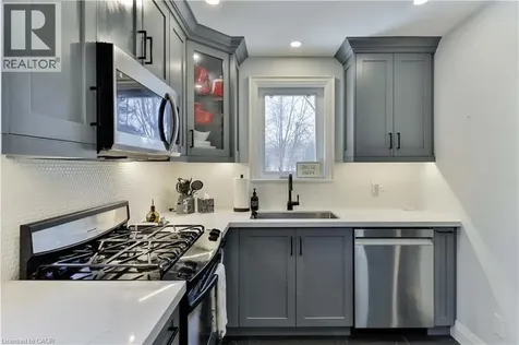 65 Craigmore Crescent North York ON M2N 2Y6