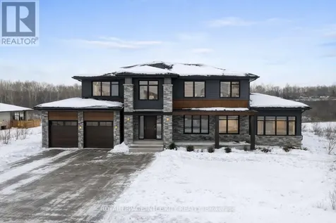 671 Ballycastle Crescent Ottawa ON K1X 0A3