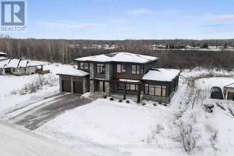 671 Ballycastle Crescent Ottawa ON K1X 0A3