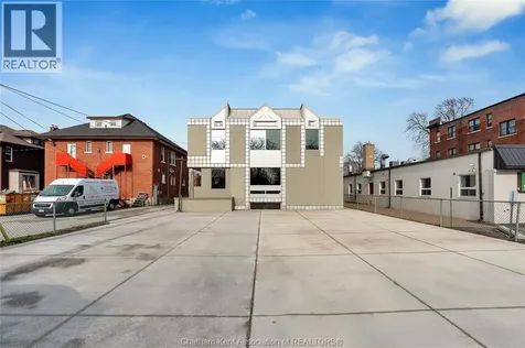 1585 Ouellette Avenue Windsor ON N8X 1K5