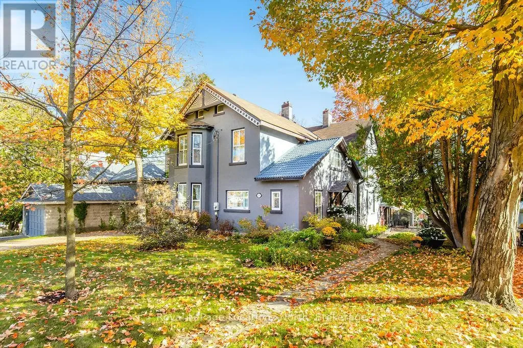 29 Tecumseth Street Orillia ON L3V 1X7