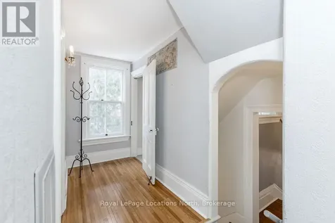 29 Tecumseth Street Orillia ON L3V 1X7