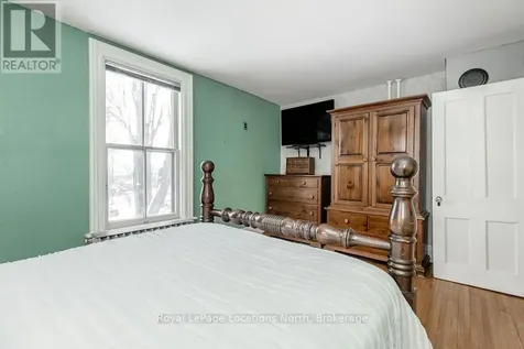 29 Tecumseth Street Orillia ON L3V 1X7