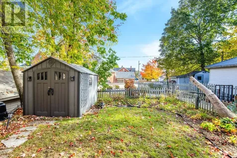 29 Tecumseth Street Orillia ON L3V 1X7