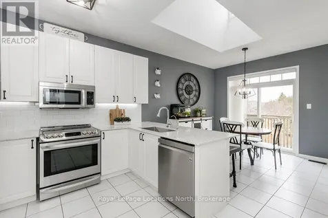 14 Berkshire Avenue Wasaga Beach ON L9Z 0G3
