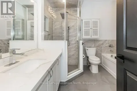 14 Berkshire Avenue Wasaga Beach ON L9Z 0G3