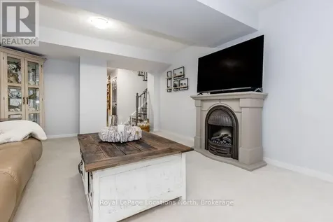 14 Berkshire Avenue Wasaga Beach ON L9Z 0G3