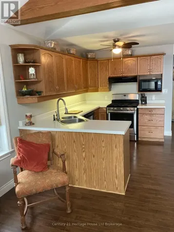 42 Potters Road North Tillsonburg ON N4G 2G8
