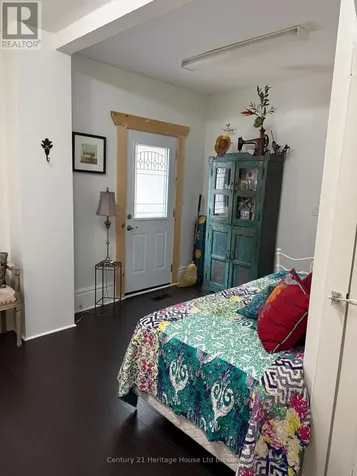 42 Potters Road North Tillsonburg ON N4G 2G8