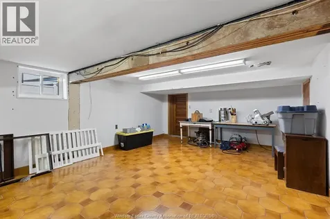 1116 Reaume Lasalle ON N9J 1C1