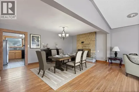 1116 Reaume Lasalle ON N9J 1C1